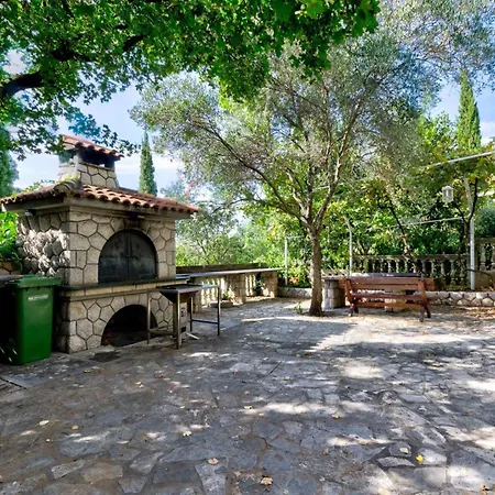 In Ii קריקווניצה